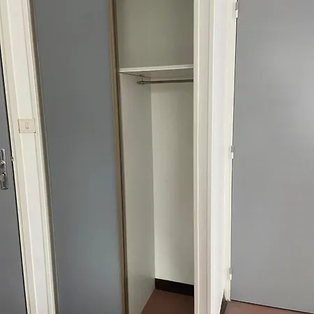 Le Levezou Apartment *